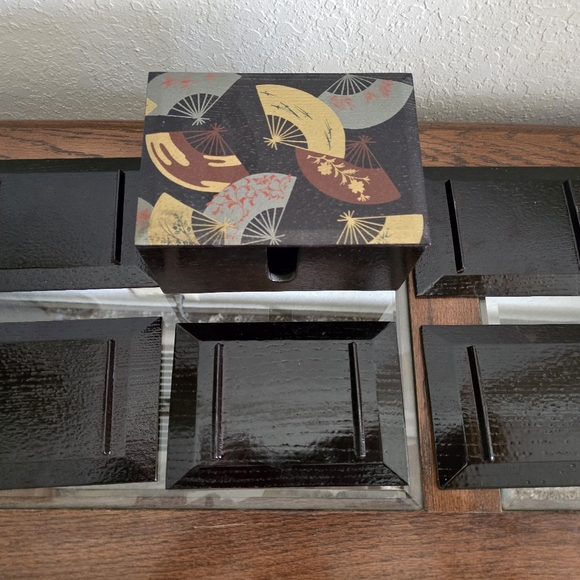 Vintage Lacquerware Japanese Sushi Plate Set - Picture 9 of 15